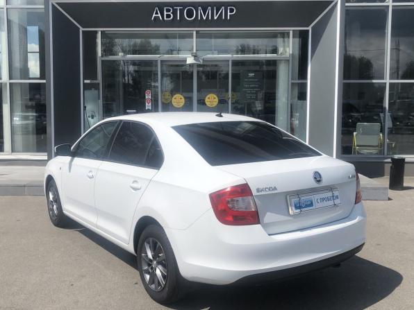Skoda Rapid I с пробегом 2016 года, цена 999 500 рублей, 175886 км, лифтбек, Автокод Объявления