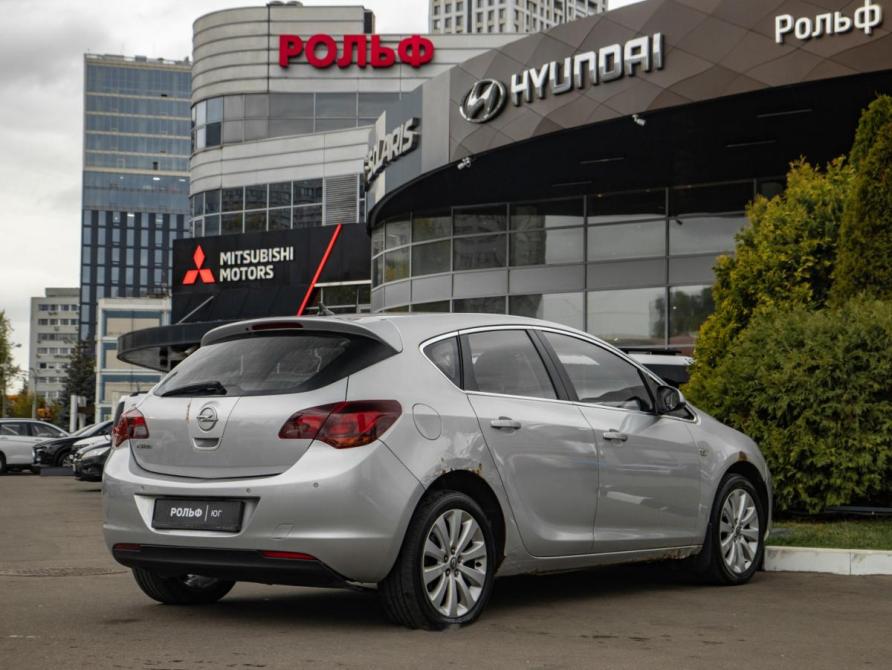 Opel Astra J Москва  - изображение 4