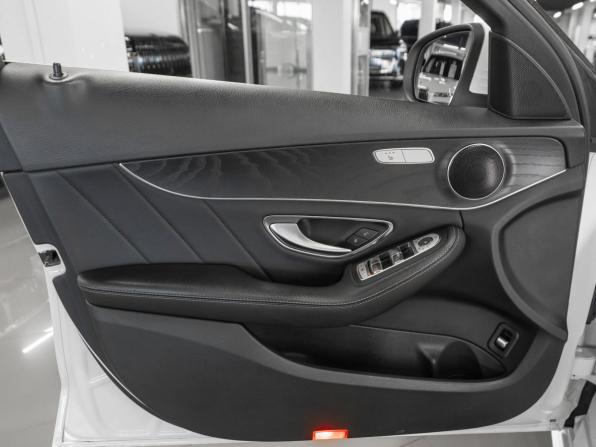 Mercedes-Benz C-Класс IV (W205) с пробегом 2018 года, цена 2 840 000 рублей, 113438 км, седан, Автокод Объявления