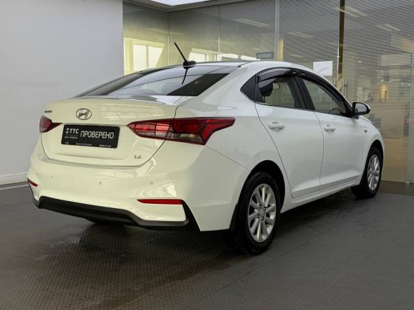 Hyundai Solaris II с пробегом 2017 года, цена 1 250 000 рублей, 169710 км, седан, Автокод Объявления