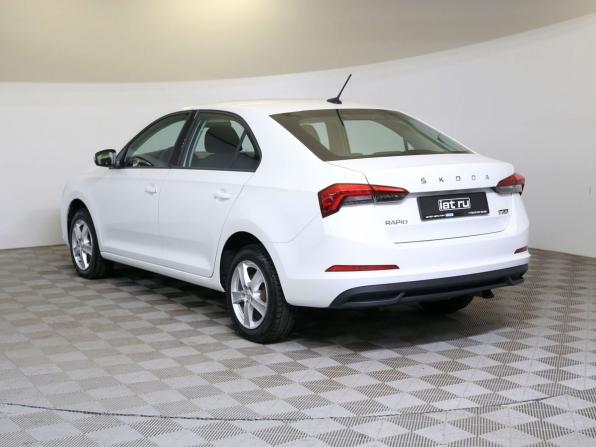 Skoda Rapid II с пробегом 2020 года, цена 1 345 000 рублей, 89277 км, лифтбек, Автокод Объявления