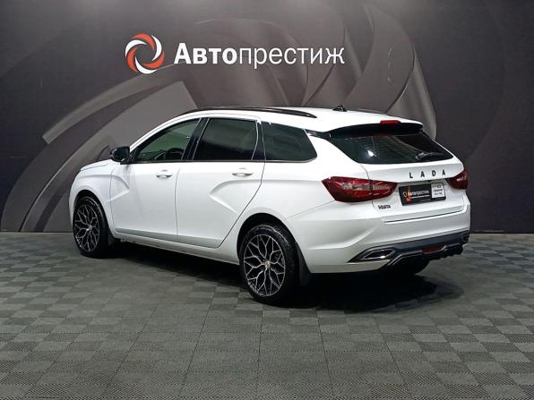 Lada (ВАЗ) Vesta I Рестайлинг (NG) с пробегом 2024 года, цена 1 320 000 рублей, 19066 км, универсал, Автокод Объявления