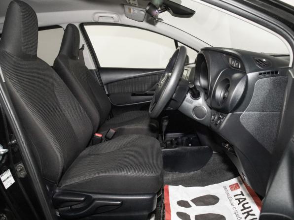 Toyota Vitz III (XP130) Рестайлинг 2 с пробегом 2018 года, цена 1 055 000 рублей, 102213 км, хэтчбек, Автокод Объявления