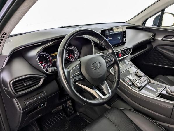 Hyundai Santa Fe IV Рестайлинг с пробегом 2022 года, цена 3 300 000 рублей, 105466 км, внедорожник, Автокод Объявления