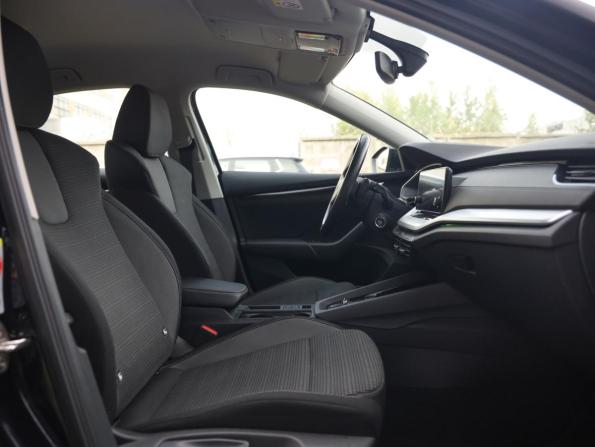 Skoda Octavia IV (A8) с пробегом 2021 года, цена 2 399 000 рублей, 122000 км, лифтбек, Автокод Объявления