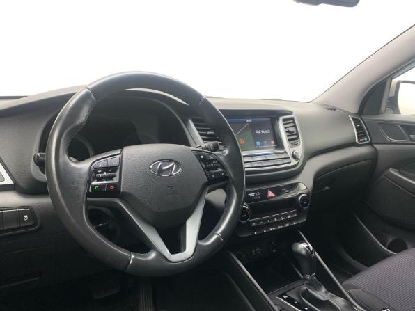 Hyundai Tucson III с пробегом 2017 года, цена 1 933 000 рублей, 140010 км, внедорожник, Автокод Объявления