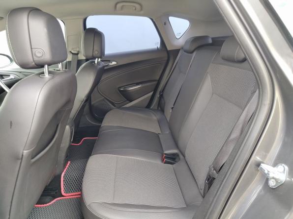Opel Astra J с пробегом 2011 года, цена 649 000 рублей, 169182 км, хэтчбек, Автокод Объявления