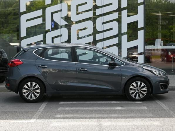 Kia Ceed II Рестайлинг с пробегом 2017 года, цена 1 260 000 рублей, 125411 км, хэтчбек, Автокод Объявления