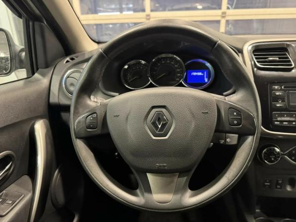 Renault Sandero II с пробегом 2016 года, цена 860 000 рублей, 179498 км, хэтчбек, Автокод Объявления