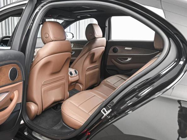 Mercedes-Benz E-Класс V (W213 S213 C238) Рестайлинг с пробегом 2021 года, цена 4 222 111 рублей, 102699 км, седан, Автокод Объявления