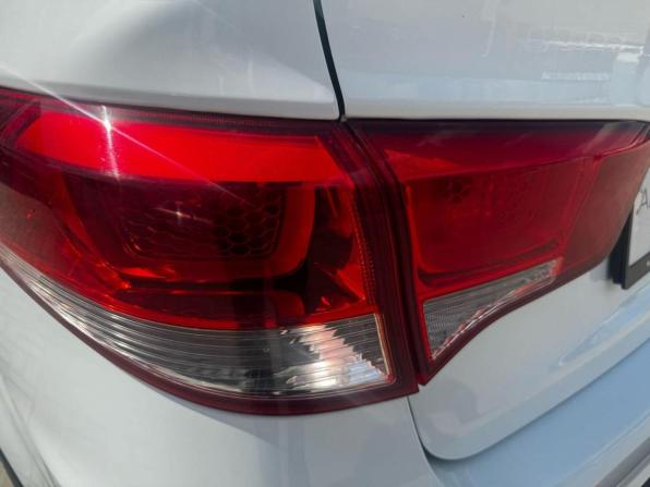 Kia Rio III Рестайлинг с пробегом 2016 года, цена 949 900 рублей, 100182 км, седан, Автокод Объявления
