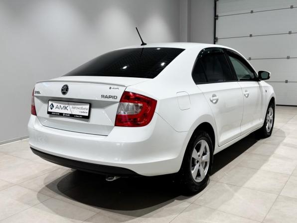 Skoda Rapid I с пробегом 2015 года, цена 896 049 рублей, 155825 км, лифтбек, Автокод Объявления