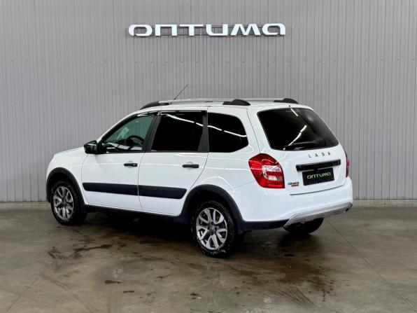 Lada (ВАЗ) Granta I Рестайлинг с пробегом 2023 года, цена 957 000 рублей, 40118 км, универсал, Автокод Объявления