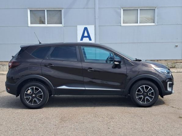 Renault Kaptur I с пробегом 2018 года, цена 1 325 000 рублей, 159474 км, внедорожник, Автокод Объявления