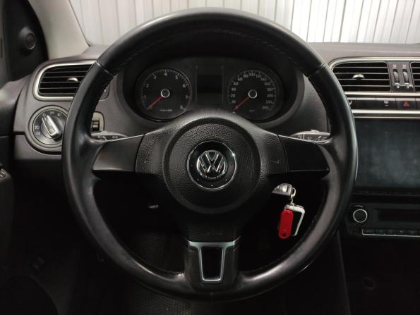 Volkswagen Polo V с пробегом 2014 года, цена 667 000 рублей, 184237 км, седан, Автокод Объявления