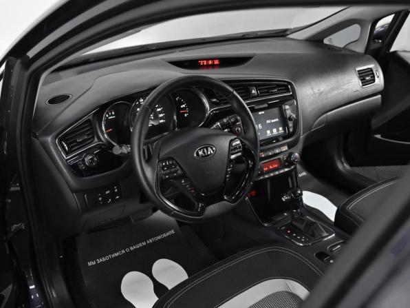 Kia Ceed II Рестайлинг с пробегом 2017 года, цена 1 249 000 рублей, 171000 км, хэтчбек, Автокод Объявления