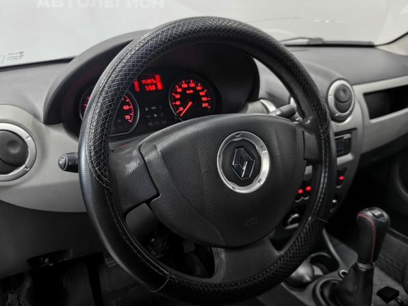 Renault Logan I Рестайлинг с пробегом 2011 года, цена 570 000 рублей, 95327 км, седан, Автокод Объявления