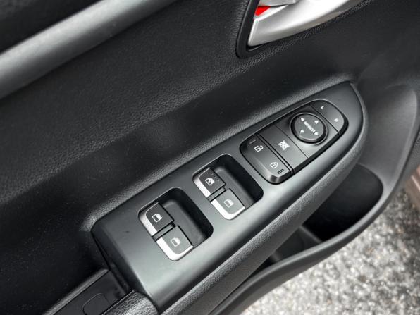 Kia Rio IV с пробегом 2018 года, цена 1 480 000 рублей, 16554 км, седан, Автокод Объявления