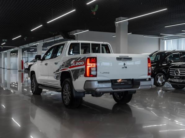Mitsubishi L200 VI с пробегом 2025 года, цена 5 290 000 рублей, 15 км, пикап, Автокод Объявления
