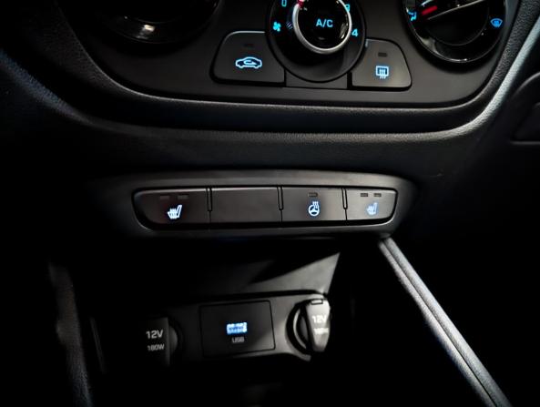 Hyundai Solaris II Рестайлинг с пробегом 2021 года, цена 1 190 000 рублей, 185886 км, седан, Автокод Объявления