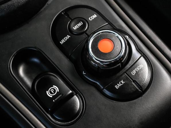 Mini Countryman II с пробегом 2018 года, цена 2 414 000 рублей, 149699 км, внедорожник, Автокод Объявления