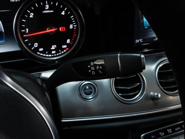 Mercedes-Benz E-Класс V (W213 S213 C238) с пробегом 2019 года, цена 2 438 000 рублей, 196148 км, седан, Автокод Объявления