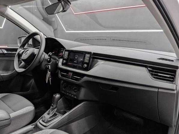 Skoda Rapid II с пробегом 2021 года, цена 1 115 000 рублей, 156517 км, лифтбек, Автокод Объявления