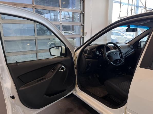 Lada (ВАЗ) Granta I Рестайлинг с пробегом 2023 года, цена 850 000 рублей, 71887 км, лифтбек, Автокод Объявления