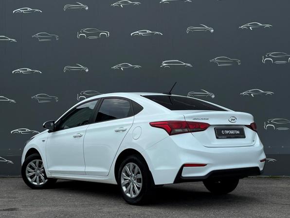 Hyundai Solaris II с пробегом 2019 года, цена 1 174 600 рублей, 139495 км, седан, Автокод Объявления