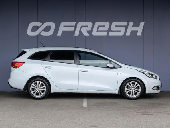 Kia Ceed II с пробегом 2013 года, цена 965 000 рублей, 187029 км, универсал, Автокод Объявления