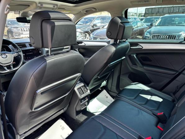 Volkswagen Tiguan II с пробегом 2019 года, цена 1 890 000 рублей, 233000 км, внедорожник, Автокод Объявления