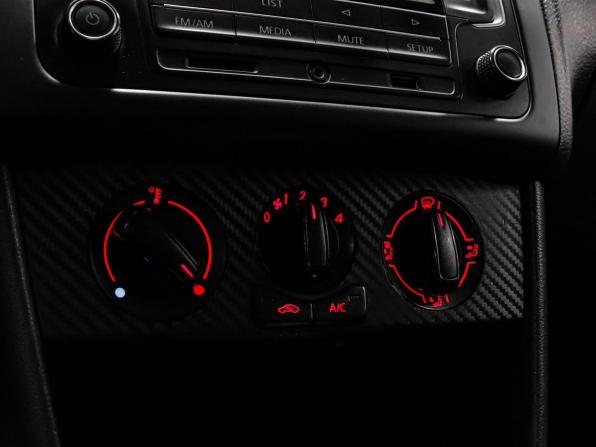 Volkswagen Polo V Рестайлинг с пробегом 2016 года, цена 999 000 рублей, 175991 км, седан, Автокод Объявления