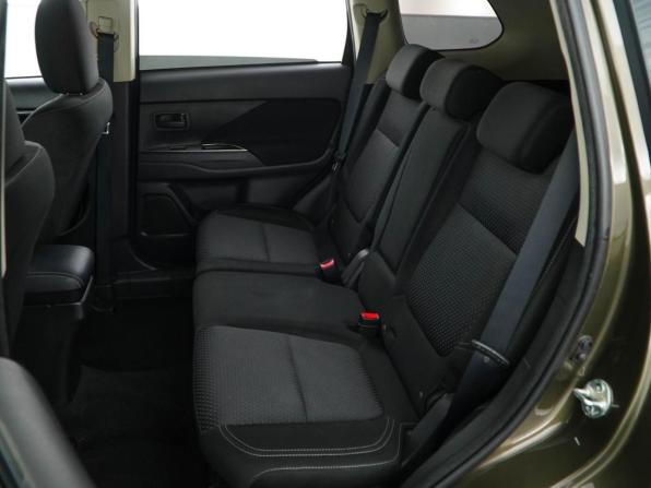 Mitsubishi Outlander III Рестайлинг 3 с пробегом 2018 года, цена 1 654 055 рублей, 178140 км, внедорожник, Автокод Объявления