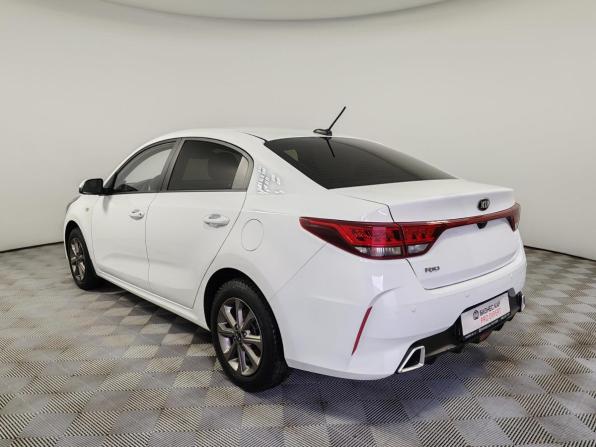 Kia Rio IV Рестайлинг с пробегом 2020 года, цена 1 499 000 рублей, 110289 км, седан, Автокод Объявления