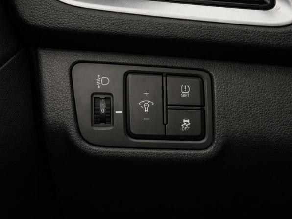 Hyundai Solaris II с пробегом 2017 года, цена 1 217 000 рублей, 85917 км, седан, Автокод Объявления