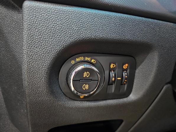Opel Corsa D Рестайлинг II с пробегом 2013 года, цена 750 000 рублей, 170000 км, хэтчбек, Автокод Объявления