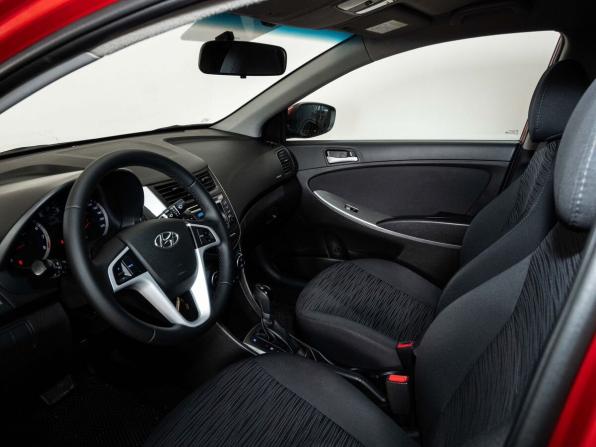 Hyundai Solaris I Рестайлинг с пробегом 2016 года, цена 1 140 000 рублей, 125042 км, седан, Автокод Объявления