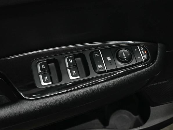 Kia Optima IV Рестайлинг с пробегом 2018 года, цена 1 980 000 рублей, 129215 км, седан, Автокод Объявления