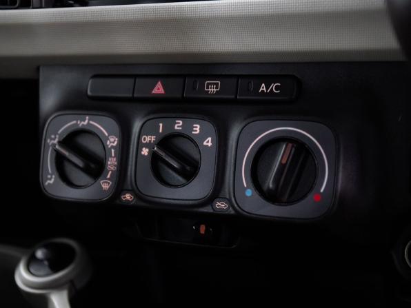Daihatsu Boon II с пробегом 2013 года, цена 625 000 рублей, 133386 км, хэтчбек, Автокод Объявления