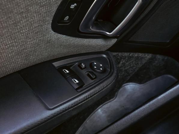 BMW i3 I (I01) с пробегом 2014 года, цена 1 598 000 рублей, 110438 км, хэтчбек, Автокод Объявления