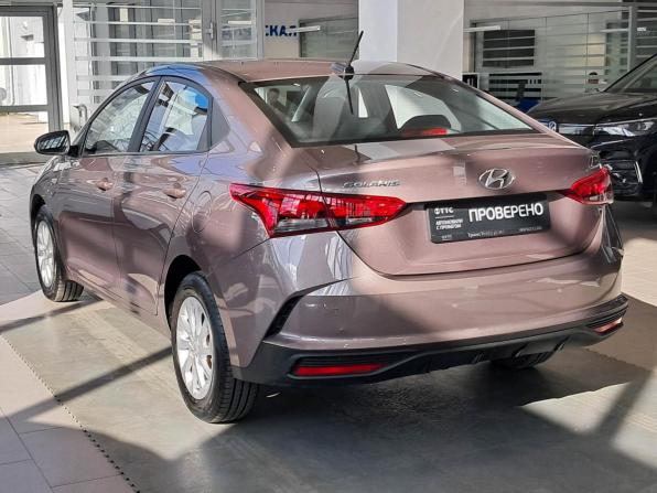 Hyundai Solaris II Рестайлинг с пробегом 2021 года, цена 1 813 000 рублей, 40371 км, седан, Автокод Объявления