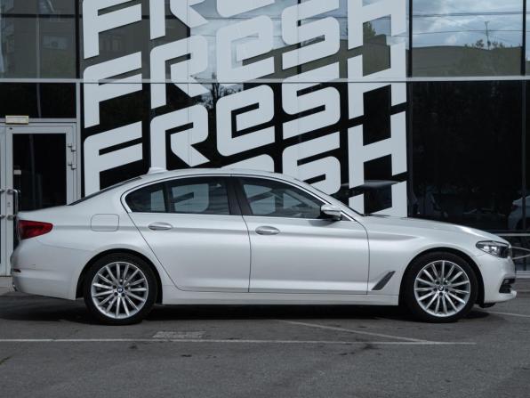 BMW 5 серии VII (G30/G31/G38) с пробегом 2017 года, цена 2 750 000 рублей, 214858 км, седан, Автокод Объявления