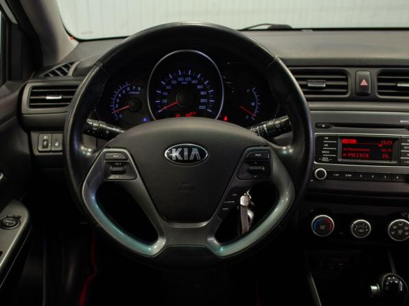 Kia Rio III Рестайлинг с пробегом 2017 года, цена 1 095 000 рублей, 102322 км, хэтчбек, Автокод Объявления