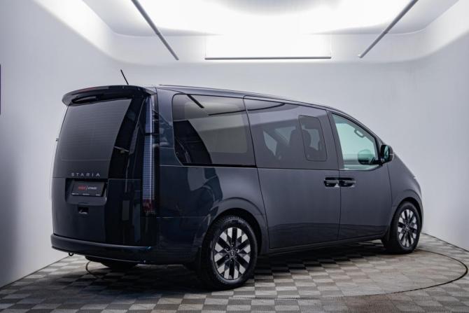 Hyundai Staria I с пробегом 2022 года, цена 4 754 466 рублей, 99000 км, минивэн, Автокод Объявления
