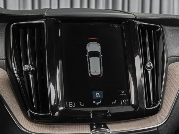Volvo XC60 II с пробегом 2018 года, цена 3 224 000 рублей, 195301 км, внедорожник, Автокод Объявления