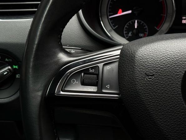 Skoda Octavia III (A7) Рестайлинг с пробегом 2017 года, цена 2 049 000 рублей, 88118 км, лифтбек, Автокод Объявления