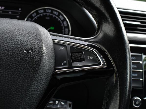 Skoda Superb III с пробегом 2018 года, цена 1 950 000 рублей, 72750 км, лифтбек, Автокод Объявления