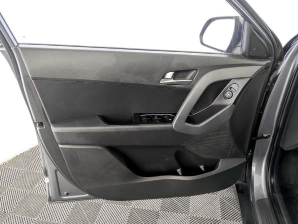 Hyundai Creta I с пробегом 2018 года, цена 1 595 000 рублей, 115810 км, внедорожник, Автокод Объявления
