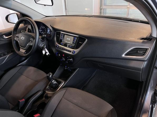 Hyundai Solaris II с пробегом 2018 года, цена 1 254 000 рублей, 138926 км, седан, Автокод Объявления