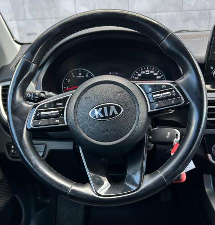 Kia Seltos I с пробегом 2020 года, цена 1 999 000 рублей, 110455 км, внедорожник, Автокод Объявления